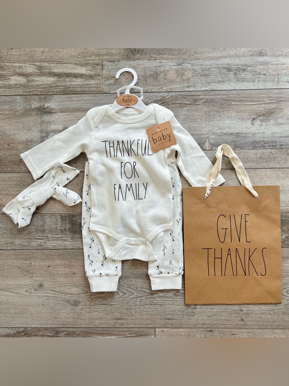NWT Rae Dunn ‘Thankful For Family’ Outfit and Gift Bag Size 3/6 Months